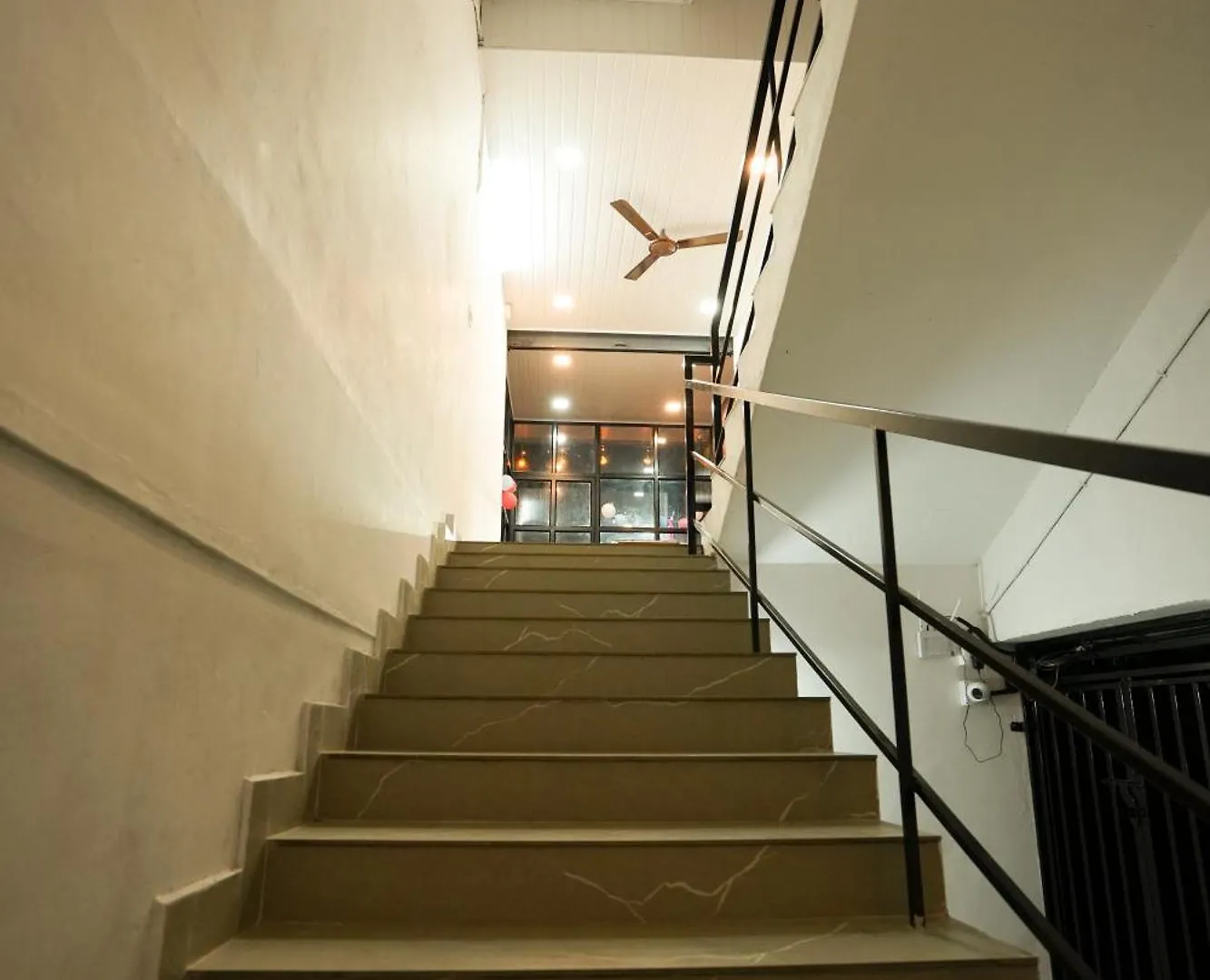 Hotel Ek Residency Anaviratty